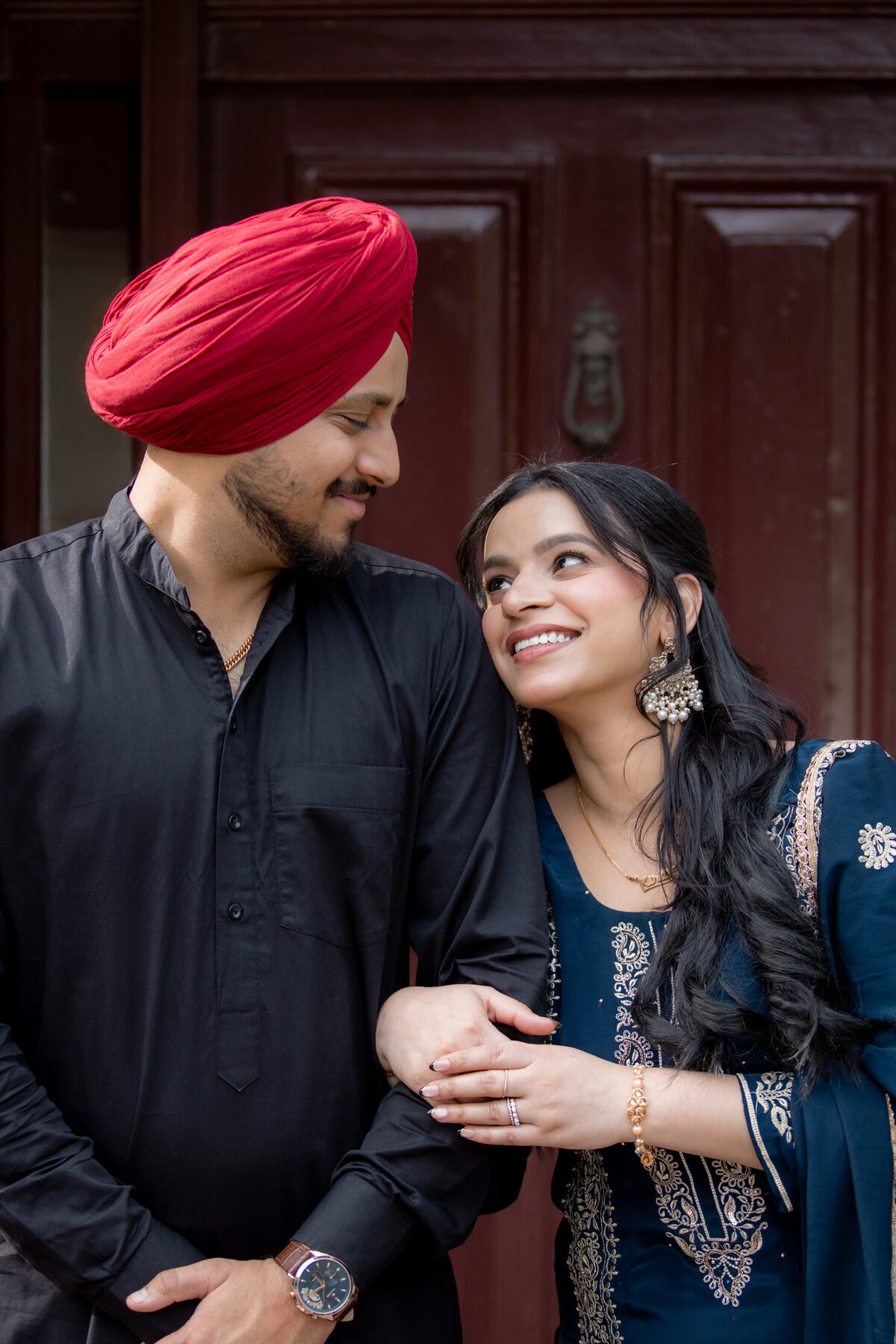 Gradient — intimate Sikh couple portrait